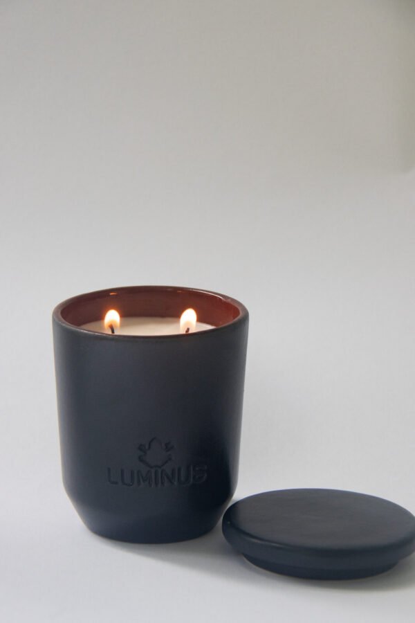 VELA BLACK MONGUÍ 350 ml